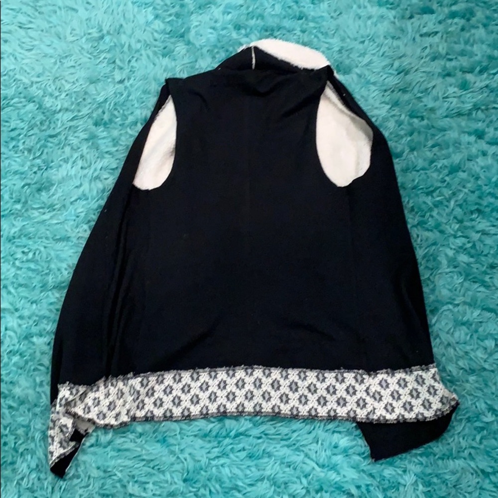 Vest - Picture 2 of 2